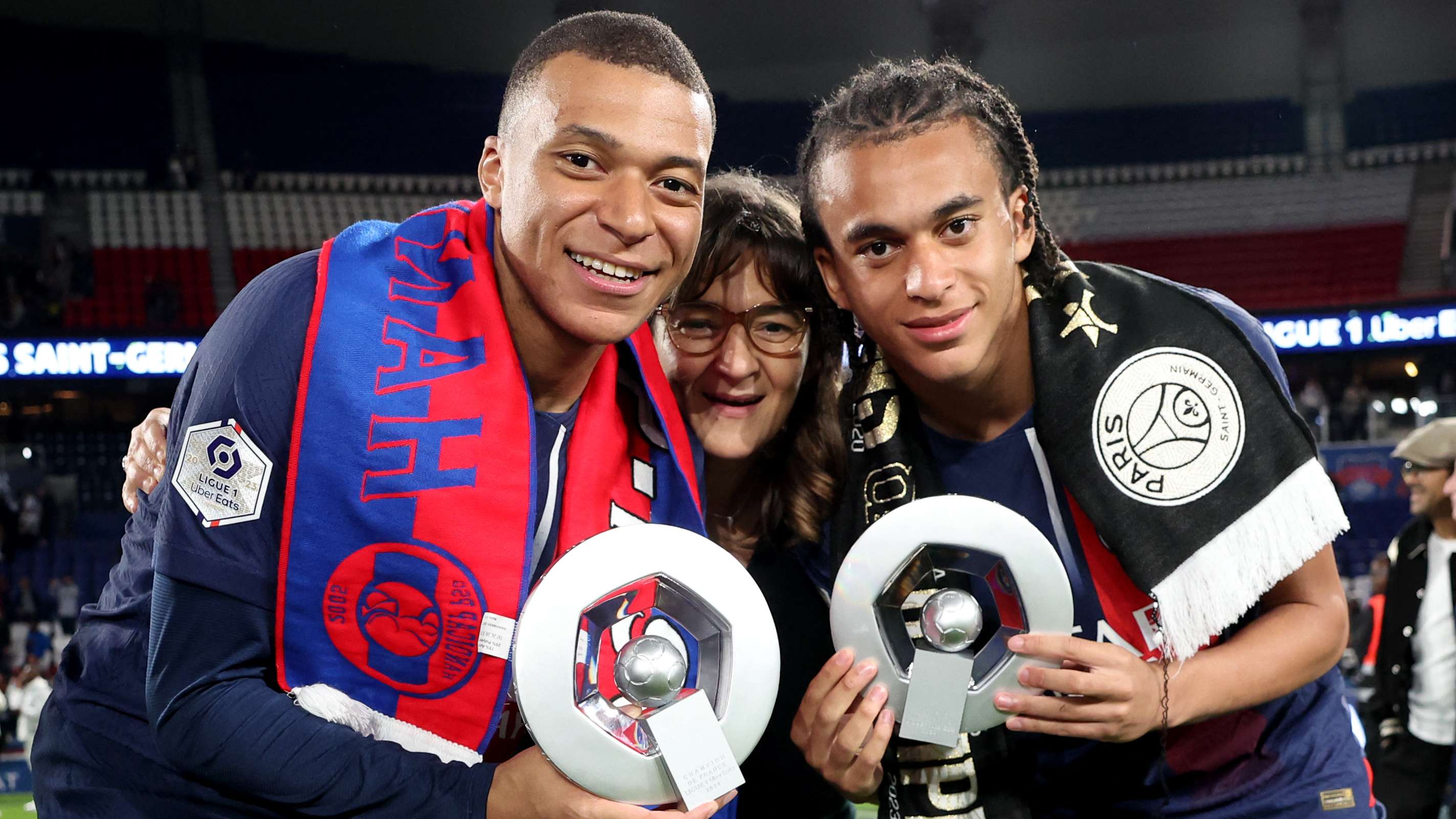 的表现尤为 的表现尤为